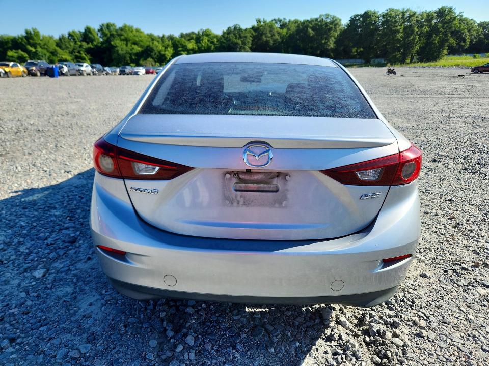 55676416 :رقم المزاد ، 3MZBN1V37JM200713 vin ، 2018 Mazda 3 مزاد بيع
