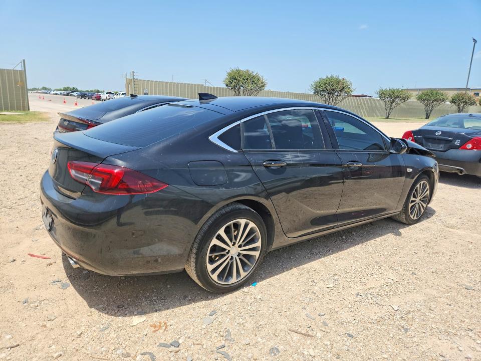 59032246 :رقم المزاد ، W04GP6SX6J1147369 vin ، 2018 Buick Regal مزاد بيع