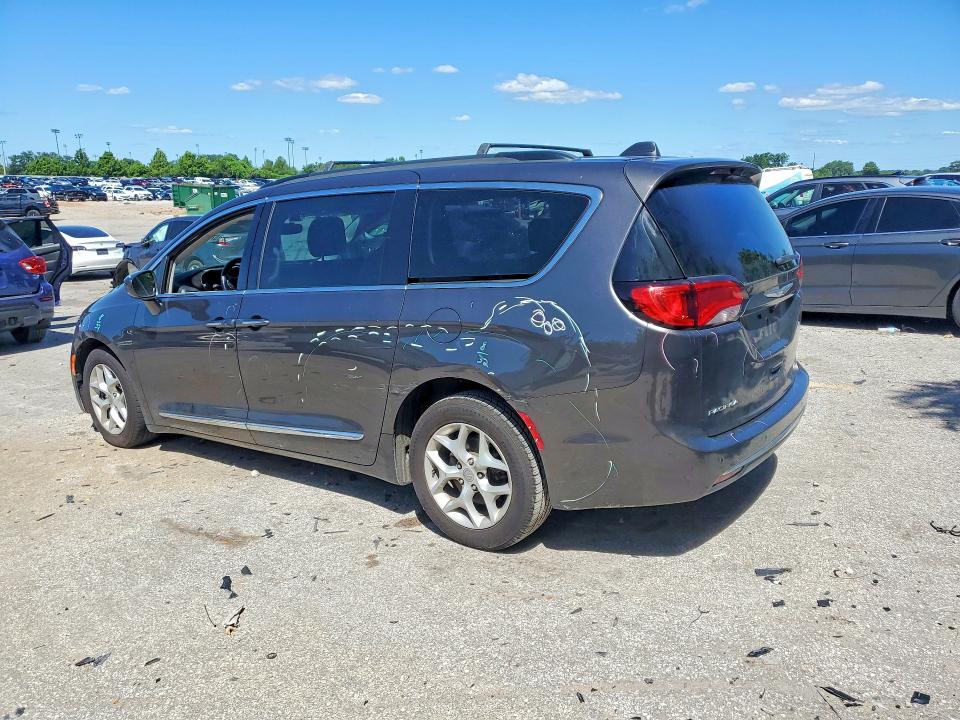 Продажа на аукционе авто 2017 Chrysler Pacifica, vin: 2C4RC1BGXHR676262, номер лота: 57188666
