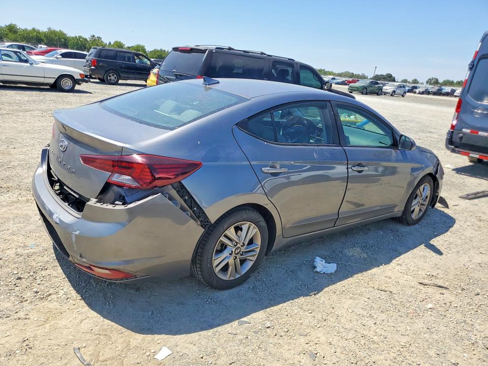 57699766 :رقم المزاد ، 5NPD84LF8KH409368 vin ، 2019 Hyundai Elantra مزاد بيع