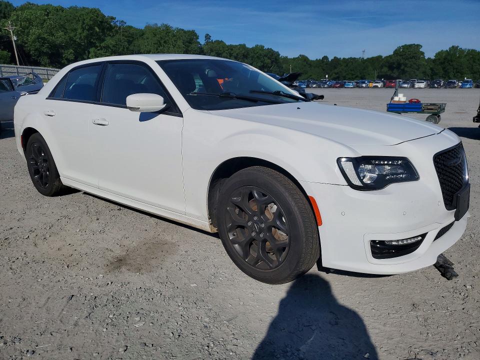 58368336 :رقم المزاد ، 2C3CCASG8PH620691 vin ، 2023 Chrysler 300 مزاد بيع