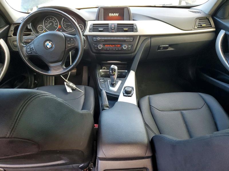 55523376 :رقم المزاد ، WBA3C3G57ENR25258 vin ، 2014 Bmw 320 مزاد بيع