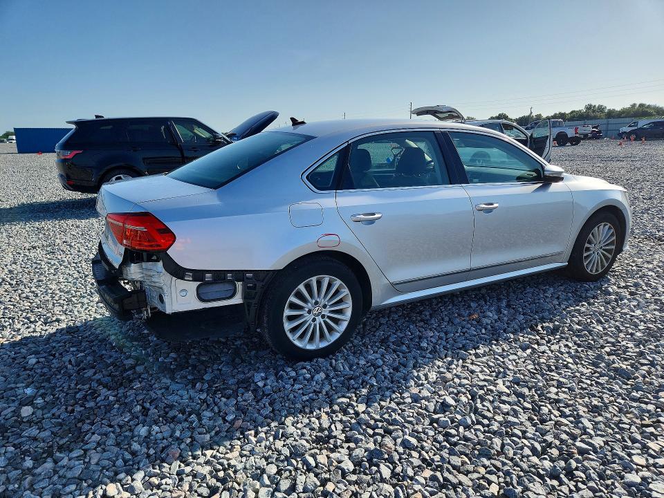 2016 Volkswagen Passat მანქანა იყიდება აუქციონზე, vin: 1VWBS7A36GC038469, აუქციონის ნომერი: 58991786