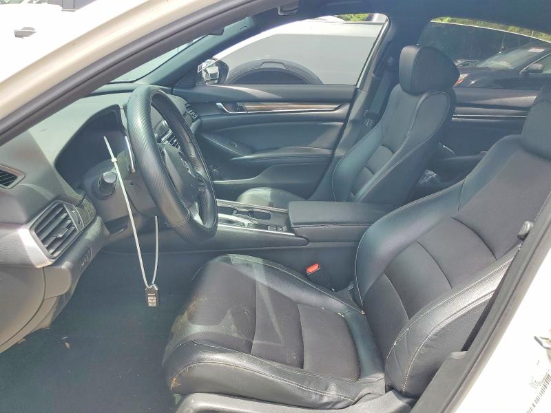 Продаж на аукціоні авто 2018 Honda Accord, vin: 1HGCV1F32JA175420, номер лоту: 56813436