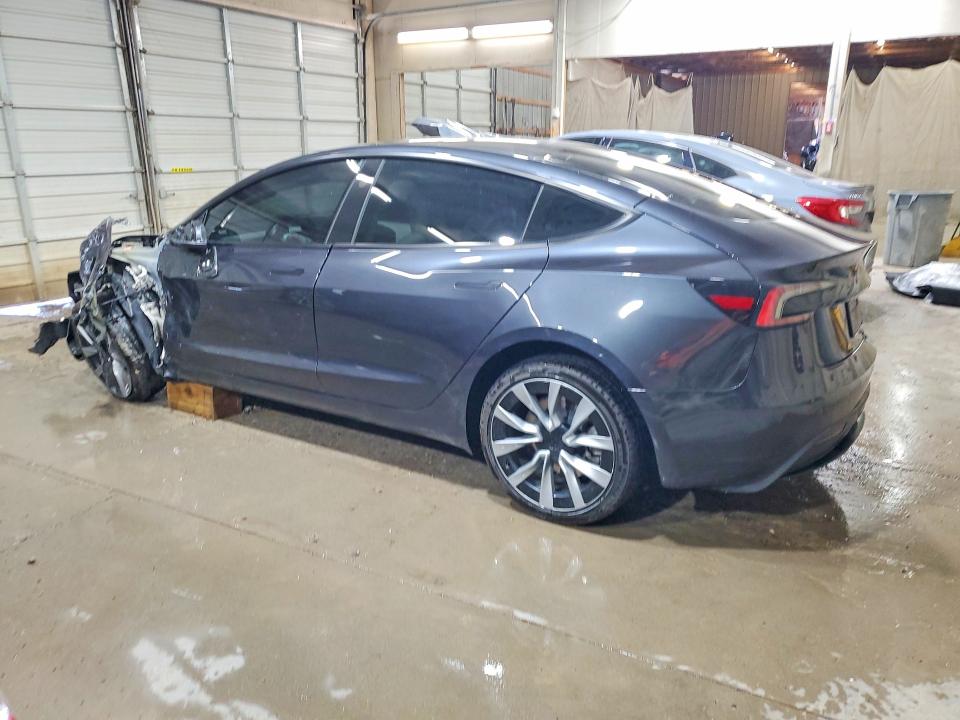 55155596 :رقم المزاد ، 5YJ3E1EB6SF053420 vin ، 2025 Tesla Model 3 مزاد بيع