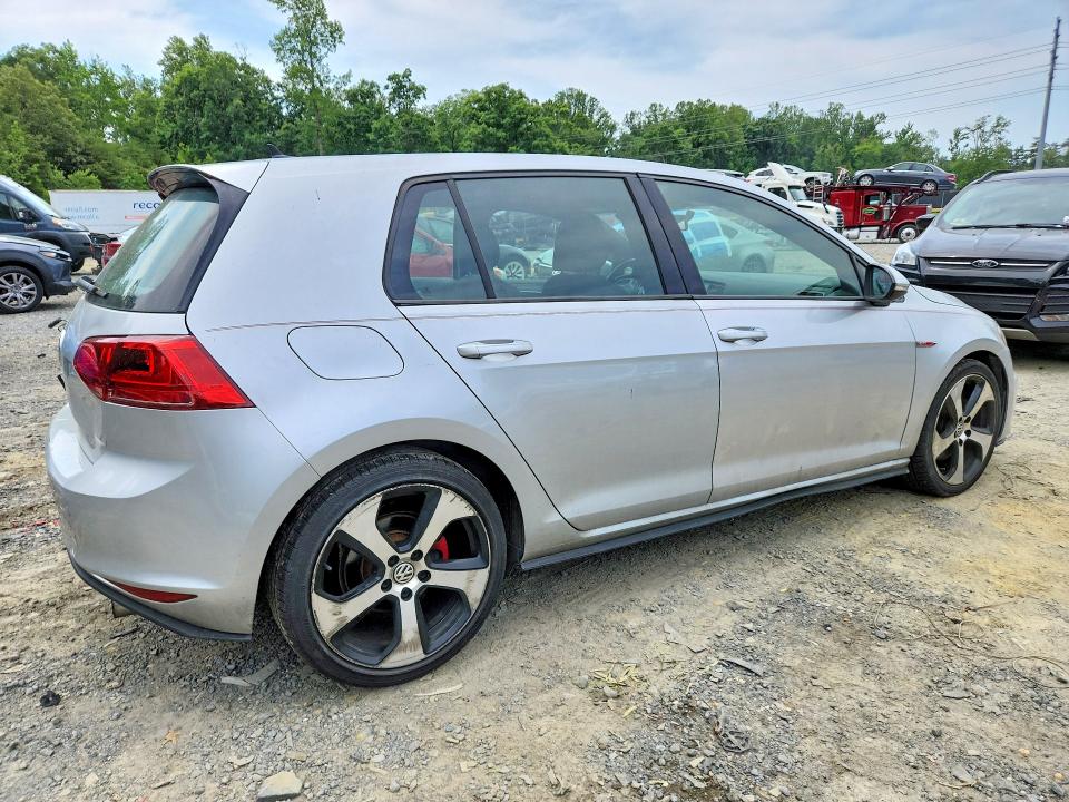 2017 Volkswagen Gti მანქანა იყიდება აუქციონზე, vin: 3VW5T7AU4HM070856, აუქციონის ნომერი: 57860136