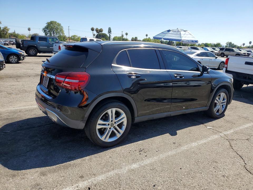 2018 Mercedes-benz Gla მანქანა იყიდება აუქციონზე, vin: WDCTG4EB6JJ489388, აუქციონის ნომერი: 58934276