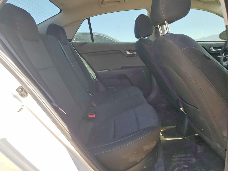57685676 :رقم المزاد ، 3KPA24AD0NE479574 vin ، 2022 Kia Rio مزاد بيع