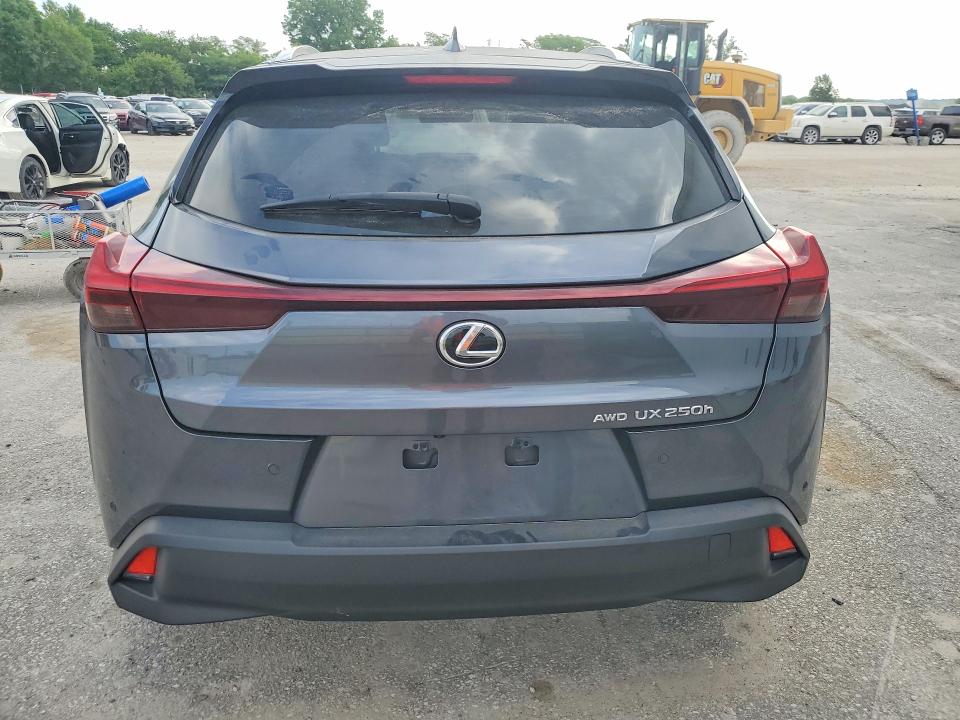 55819556 :رقم المزاد ، JTHP9JBH7R2073640 vin ، 2024 Lexus Ux 250h مزاد بيع