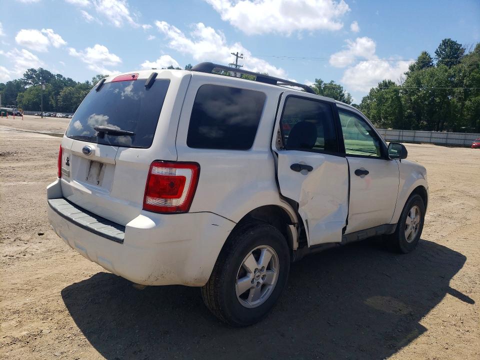 2009 Ford Escape მანქანა იყიდება აუქციონზე, vin: 1FMCU03719KA03061, აუქციონის ნომერი: 56745616