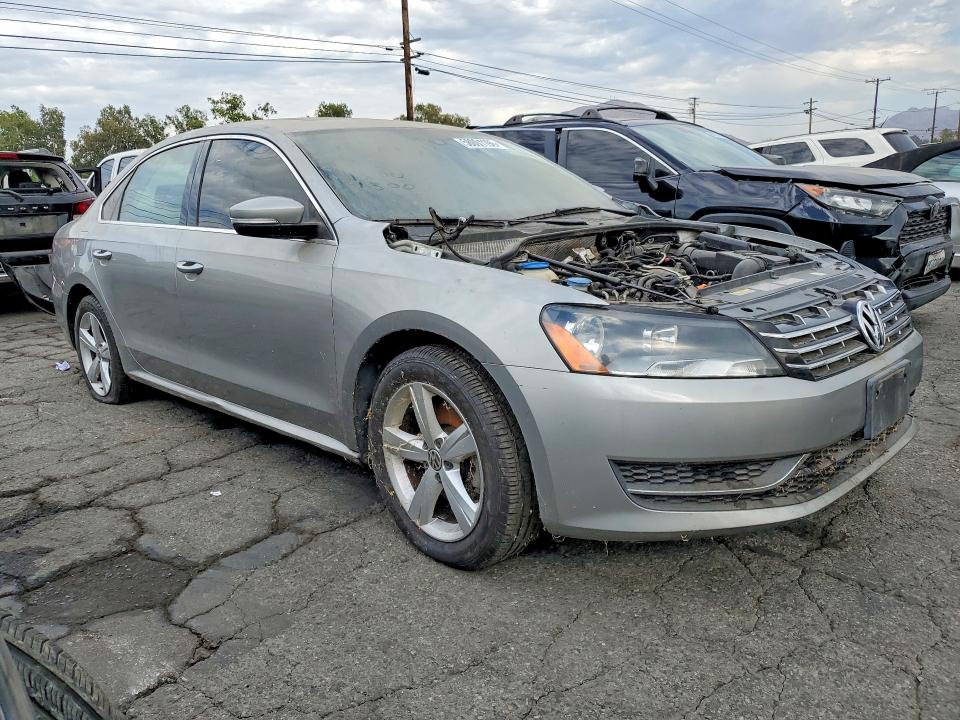 58091196 :رقم المزاد ، 1VWBN7A31DC142242 vin ، 2013 Volkswagen Passat مزاد بيع
