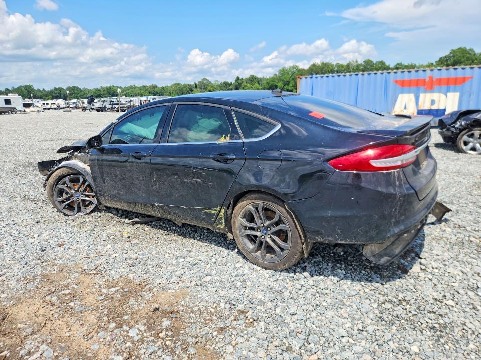 58682916 :رقم المزاد ، 3FA6P0H77JR179314 vin ، 2018 Ford Fusion مزاد بيع