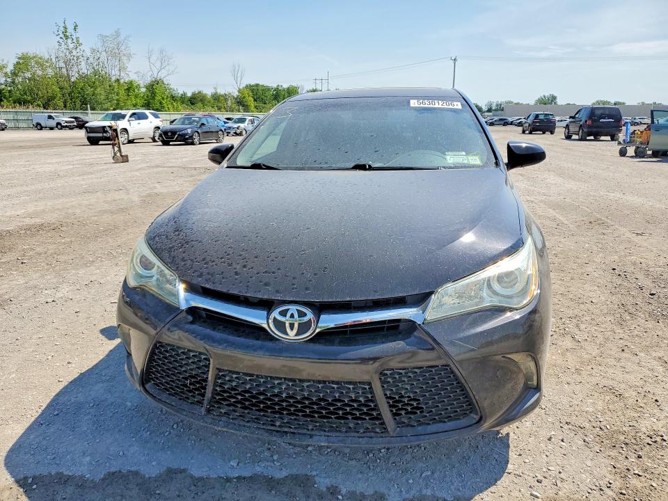56301206 :رقم المزاد ، 4T1BF1FK6FU987593 vin ، 2015 Toyota Camry مزاد بيع