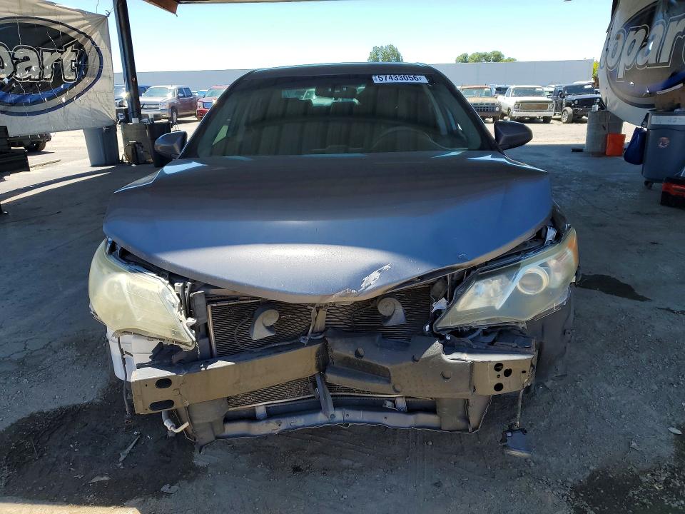 57433056 :رقم المزاد ، 4T1BF1FK1EU389037 vin ، 2014 Toyota Camry مزاد بيع