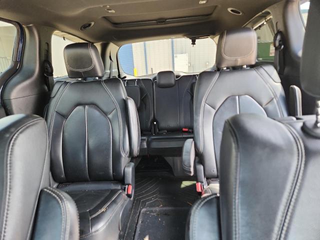 58983396 :رقم المزاد ، 2C4RC1EG4JR165342 vin ، 2018 Chrysler Pacifica مزاد بيع
