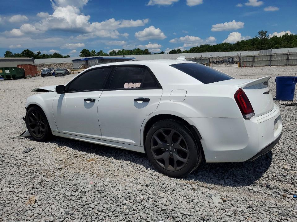 56615526 :رقم المزاد ، 2C3CCABT8MH582226 vin ، 2021 Chrysler 300 مزاد بيع