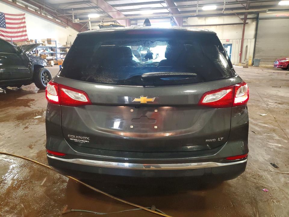 56311786 :رقم المزاد ، 2GNAXSEV5J6108811 vin ، 2018 Chevrolet Equinox مزاد بيع