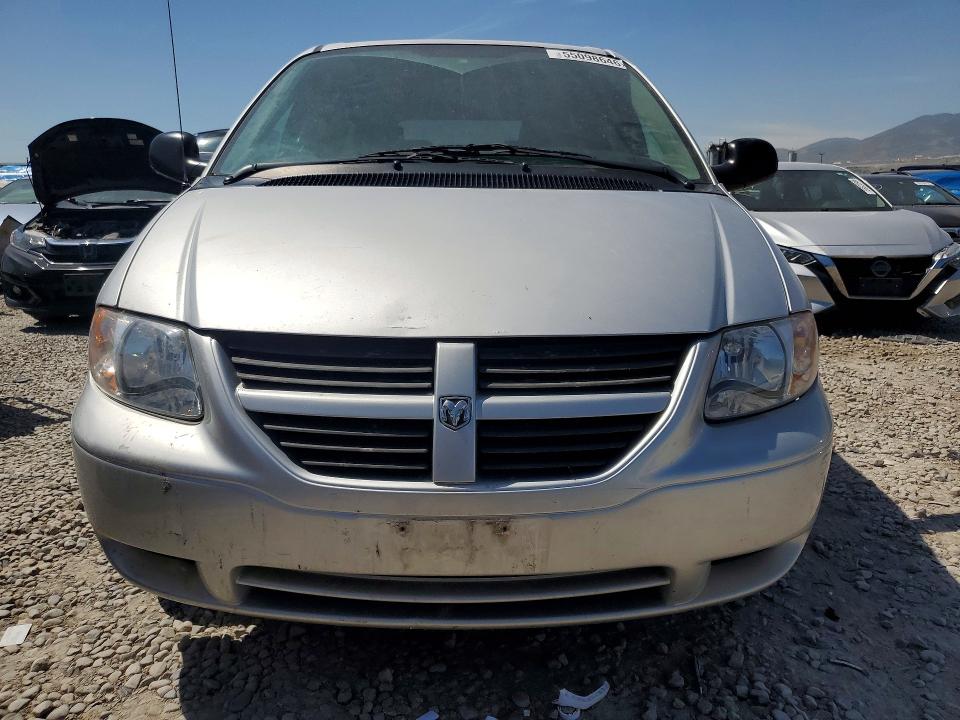 55098646 :رقم المزاد ، 1D4GP24R05B252876 vin ، 2005 Dodge Grand Caravan مزاد بيع