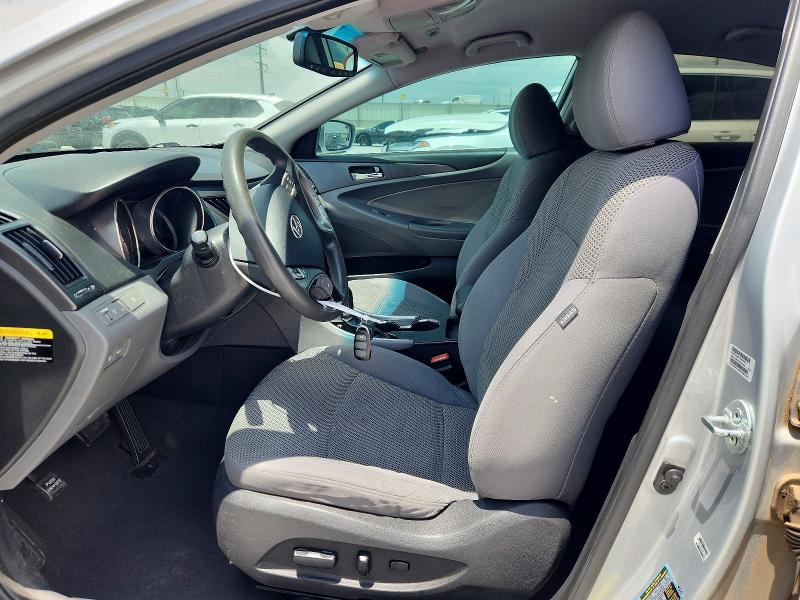58561366 :رقم المزاد ، 5NPEB4AC1CH467810 vin ، 2012 Hyundai Sonata مزاد بيع