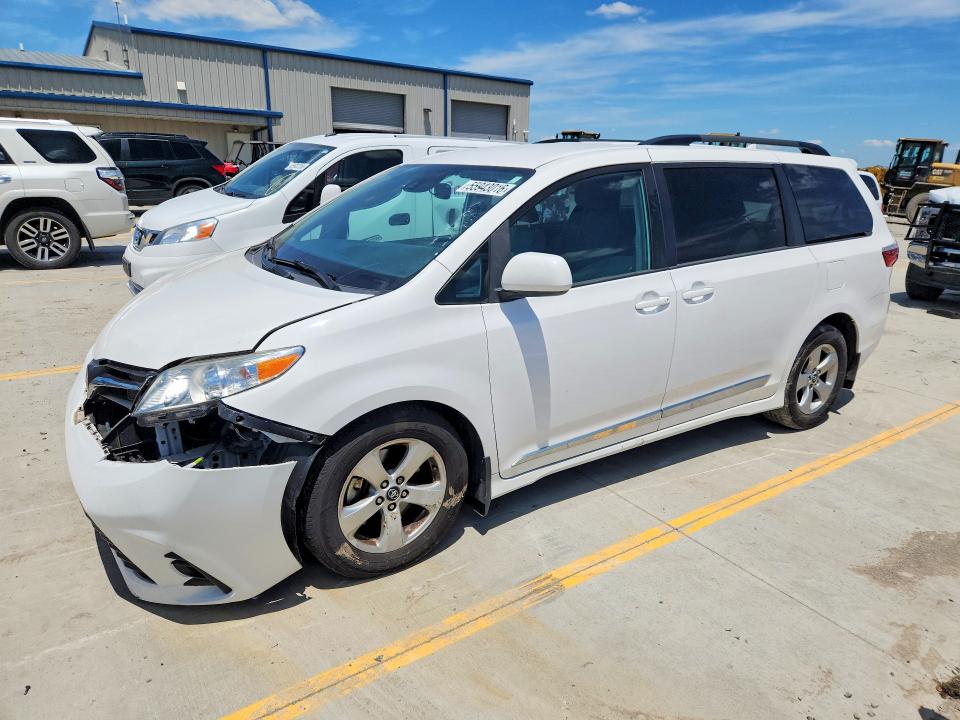 55943016 :رقم المزاد ، 5TDKZ3DCXKS966313 vin ، 2019 Toyota Sienna مزاد بيع