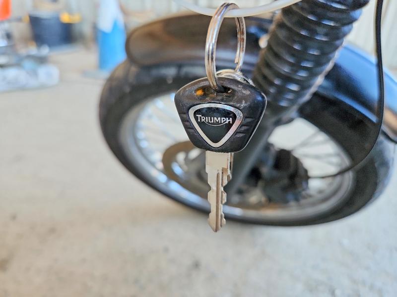 Продаж на аукціоні авто 2010 Triumph Motorcycle Bonneville, vin: SMT910K15AT443885, номер лоту: 57206336