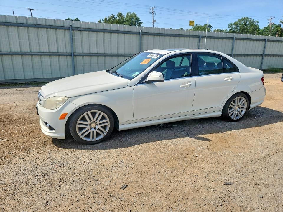 58988386 :رقم المزاد ، WDDGF54X39R047586 vin ، 2009 Mercedes-benz C مزاد بيع