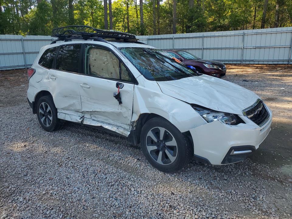 59281886 :رقم المزاد ، JF2SJAEC7JH589406 vin ، 2018 Subaru Forester مزاد بيع