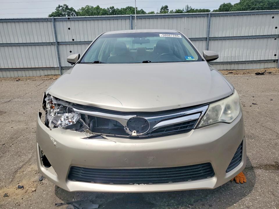 2014 Toyota Camry Hybrid მანქანა იყიდება აუქციონზე, vin: 4T1BD1FK7EU099245, აუქციონის ნომერი: 58087286