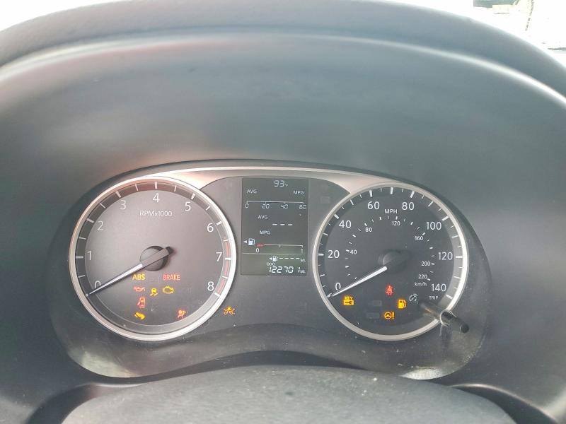 2018 Nissan Kicks მანქანა იყიდება აუქციონზე, vin: 3N1CP5CU3JL512038, აუქციონის ნომერი: 55794366