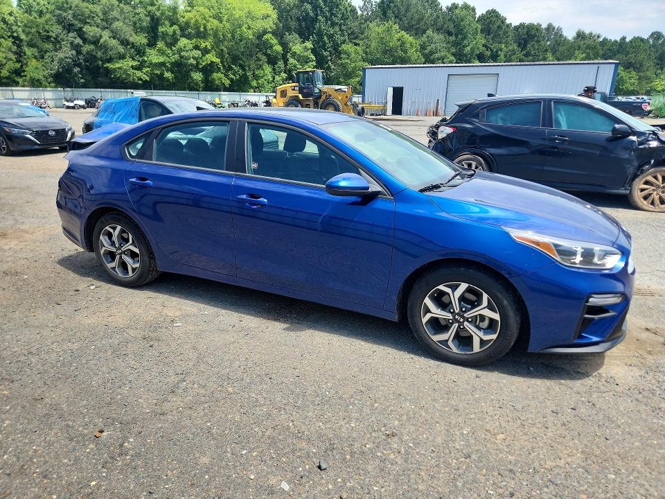 2021 Kia Forte მანქანა იყიდება აუქციონზე, vin: 3KPF24AD7ME414273, აუქციონის ნომერი: 58031886