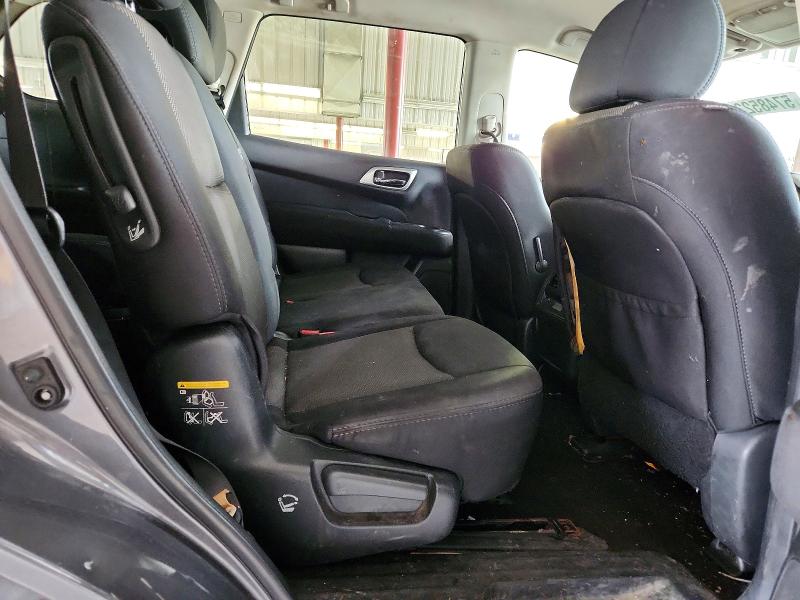 57485236 :رقم المزاد ، 5N1DR2MM3HC911557 vin ، 2017 Nissan Pathfinder مزاد بيع