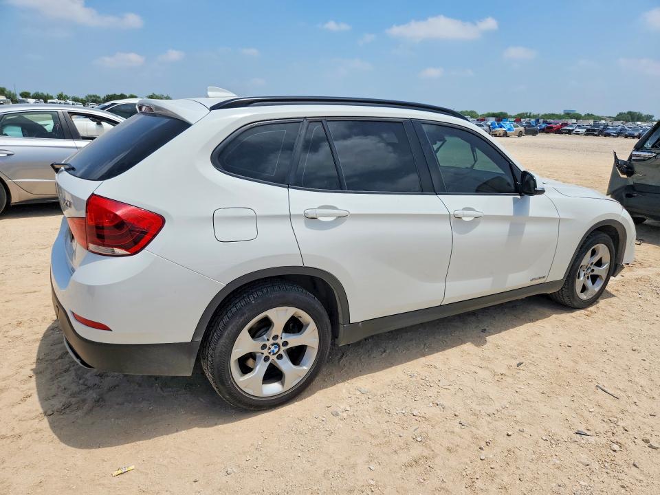 2015 Bmw X1 მანქანა იყიდება აუქციონზე, vin: WBAVM1C52FV317570, აუქციონის ნომერი: 57550976