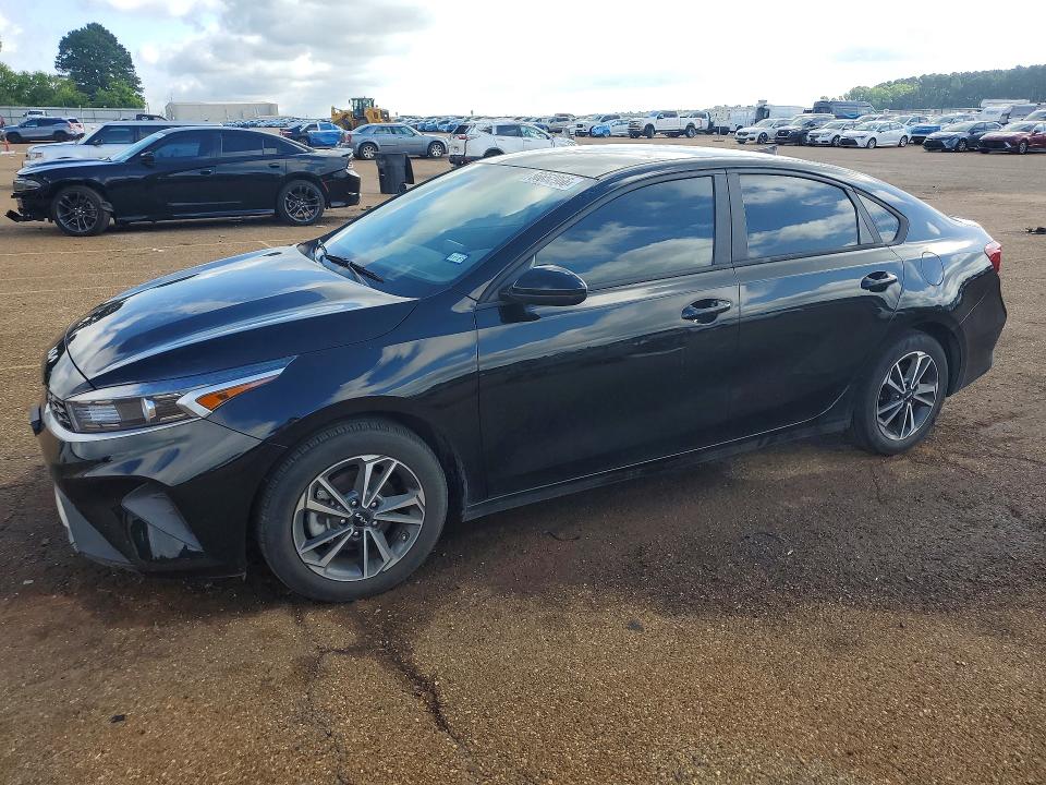 56652966 :رقم المزاد ، 3KPF24AD9PE564504 vin ، 2023 Kia Forte مزاد بيع
