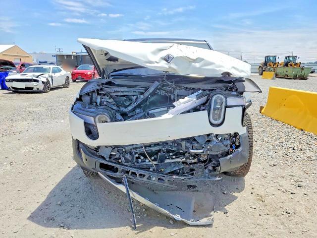 2024 Rivian R1s მანქანა იყიდება აუქციონზე, vin: 7PDSGABAXRN043642, აუქციონის ნომერი: 55726536