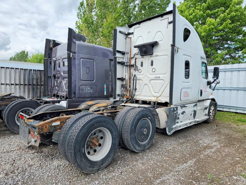 Продаж на аукціоні авто 2018 Freightliner Cascadia 113, vin: 3AKJGHDV8JDJS2448, номер лоту: 54064886