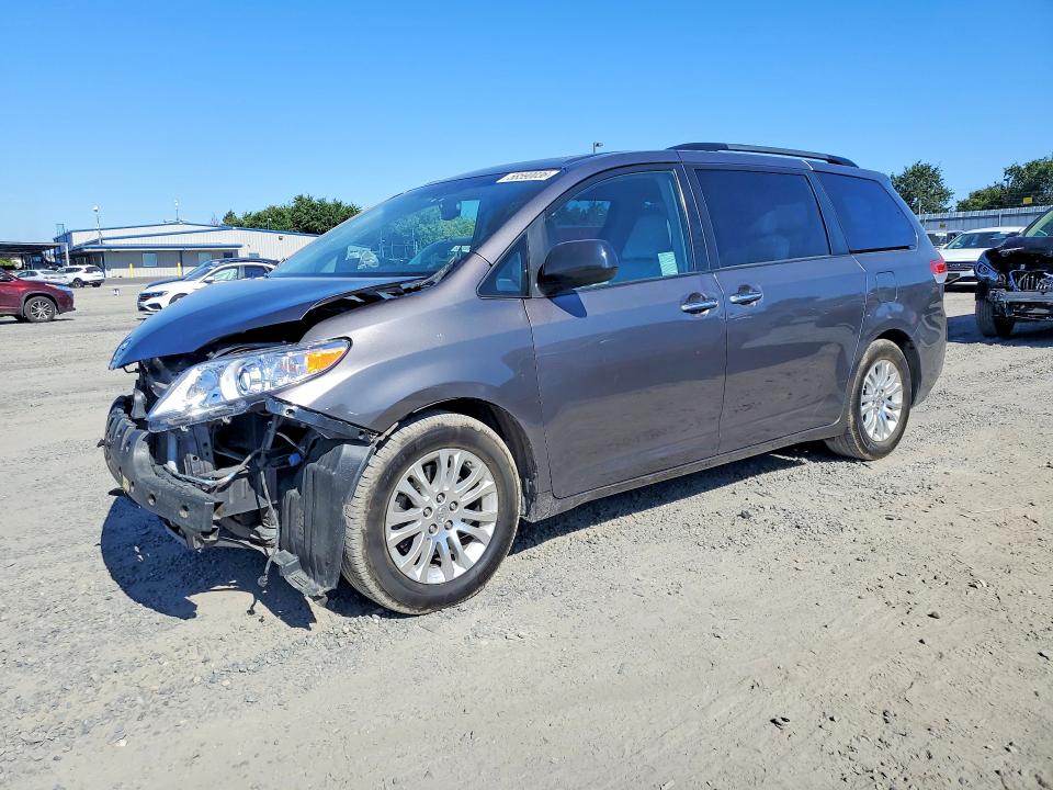 2013 Toyota Sienna მანქანა იყიდება აუქციონზე, vin: 5TDYK3DC0DS299821, აუქციონის ნომერი: 58590036