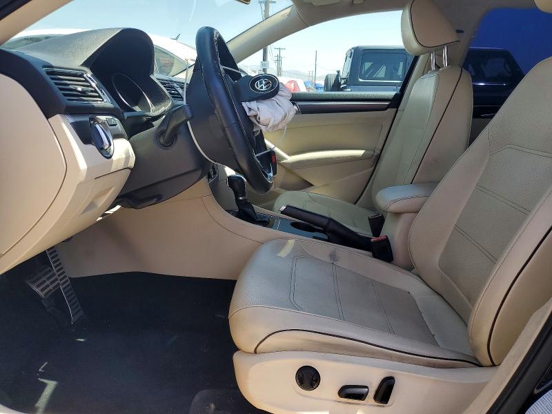2017 Volkswagen Passat მანქანა იყიდება აუქციონზე, vin: 1VWDT7A30HC035591, აუქციონის ნომერი: 55414626