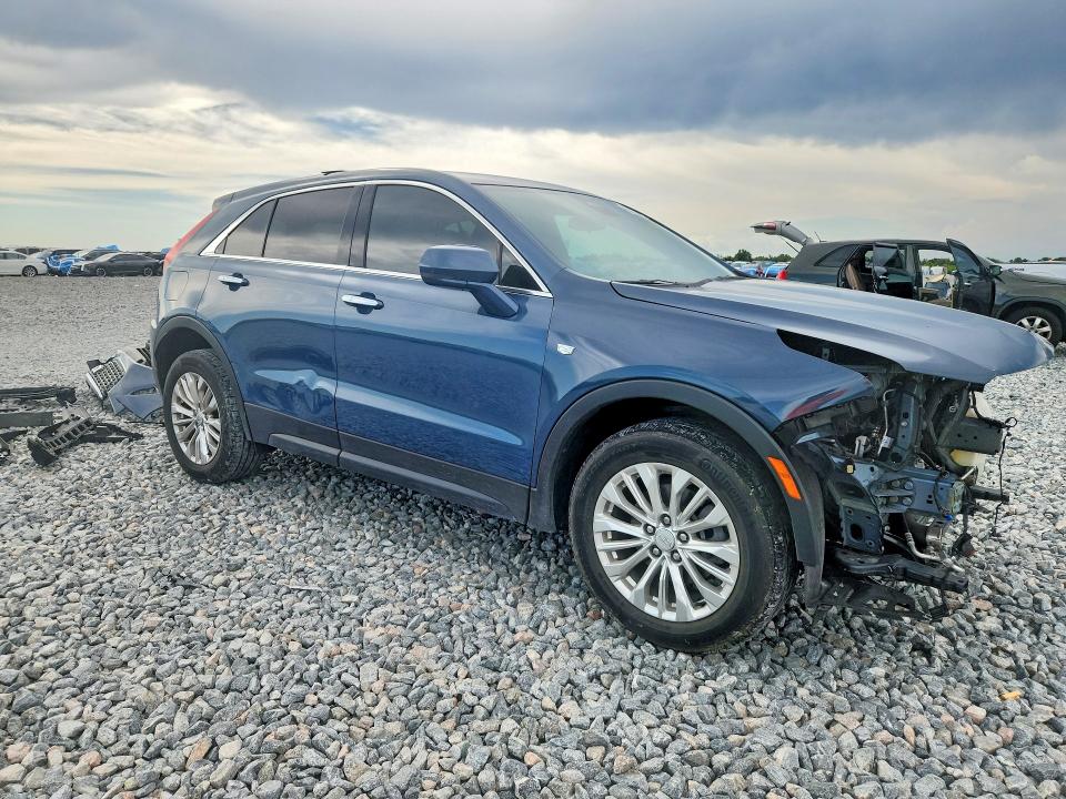58792586 :رقم المزاد ، 1GYAZAR4XRF122584 vin ، 2024 Cadillac Xt4 مزاد بيع
