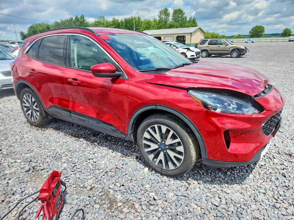 2020 Ford Escape მანქანა იყიდება აუქციონზე, vin: 1FMCU9H93LUB39377, აუქციონის ნომერი: 57750466