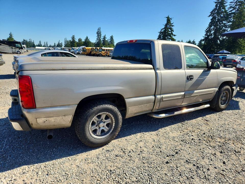 Продажа на аукционе авто 2003 Chevrolet Silverado, vin: 2GCEC19V731322242, номер лота: 57912846