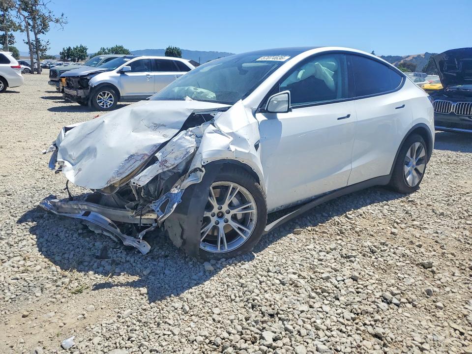 57074636 :رقم المزاد ، 5YJYGDEE1MF263146 vin ، 2021 Tesla Model Y مزاد بيع