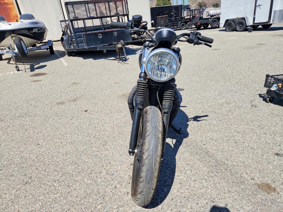 58289536 :رقم المزاد ، SMTD31GN1GT741798 vin ، 2016 Triumph Motorcycle Street Twin مزاد بيع