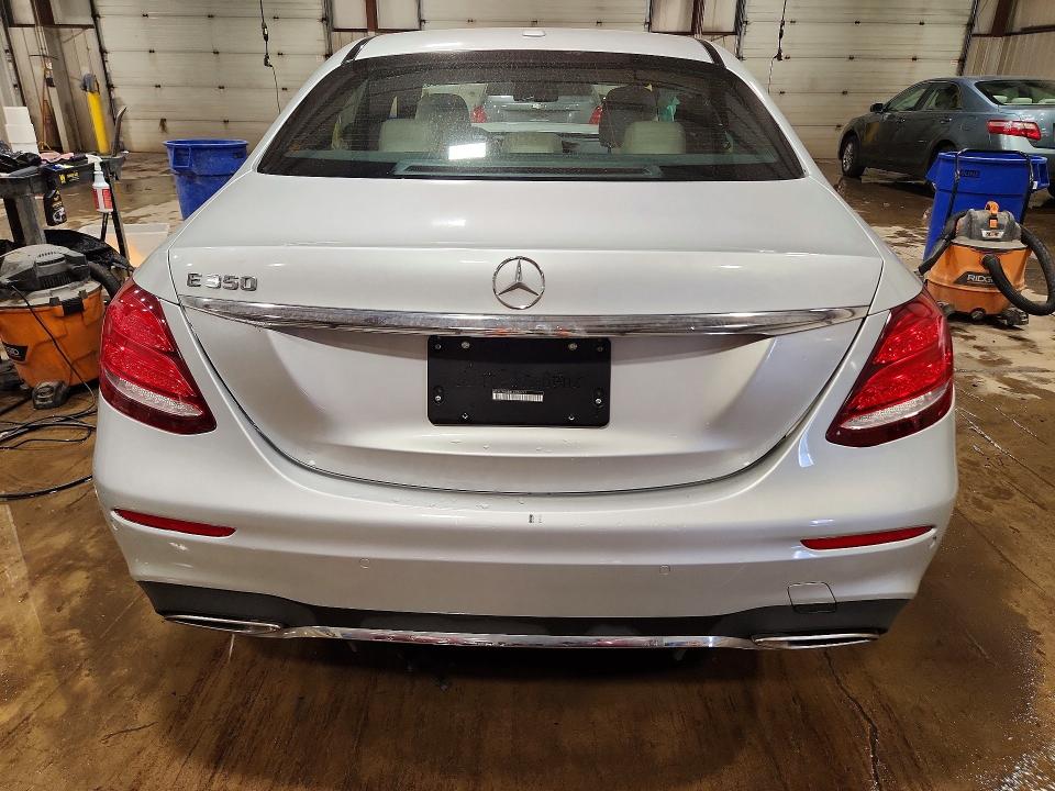 59087636 :رقم المزاد ، WDDZF8DB6LA726417 vin ، 2020 Mercedes-benz E مزاد بيع