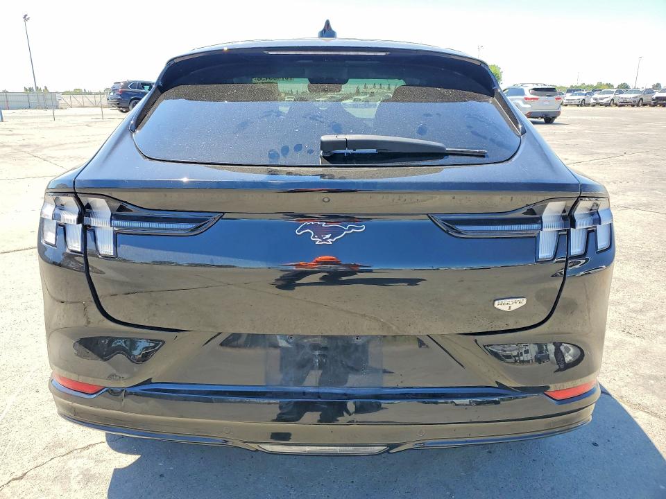 57435456 :رقم المزاد ، 3FMTK2SUXNMA02325 vin ، 2022 Ford Mustang Mach-e مزاد بيع