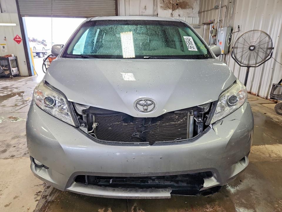 Продаж на аукціоні авто 2011 Toyota Sienna, vin: 5TDYK3DC1BS144949, номер лоту: 56166846