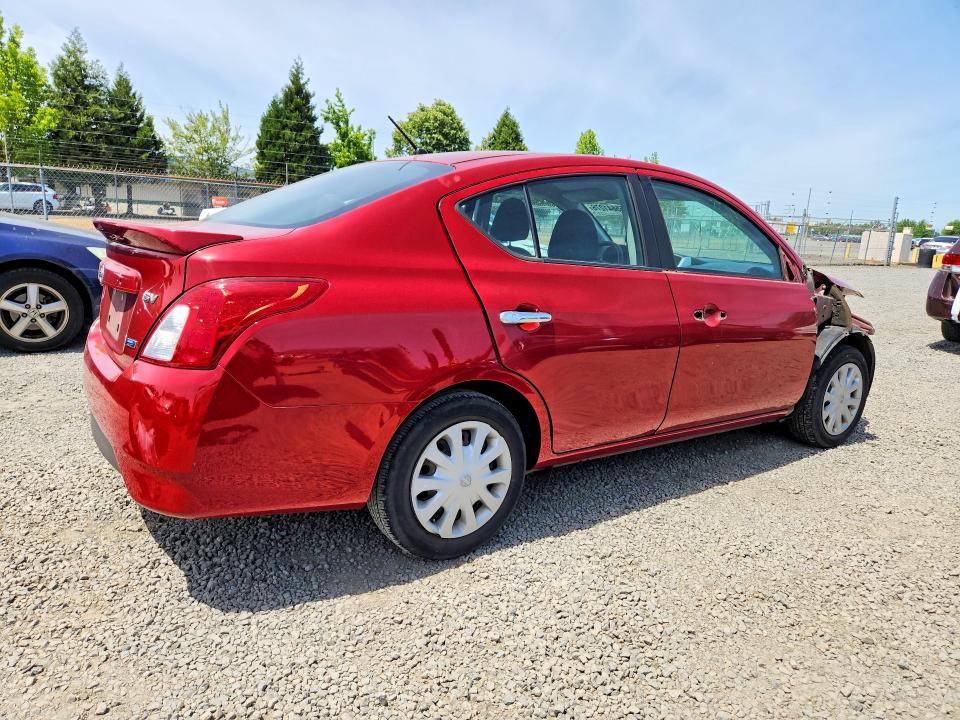 55641276 :رقم المزاد ، 3N1CN7AP5FL837702 vin ، 2015 Nissan Versa مزاد بيع