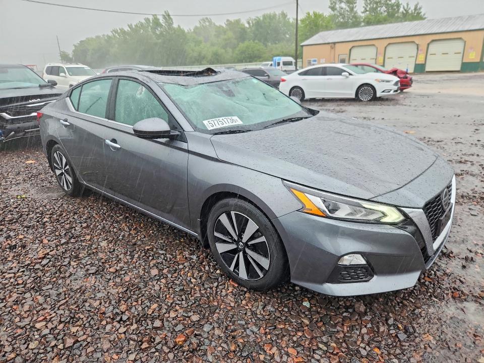 Продаж на аукціоні авто 2022 Nissan Altima, vin: 1N4BL4DV0NN375769, номер лоту: 57751736