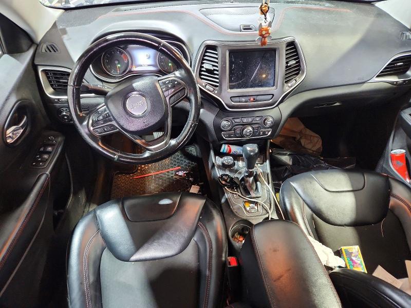 56696296 :رقم المزاد ، 1C4PJMBXXKD137293 vin ، 2019 Jeep Cherokee مزاد بيع