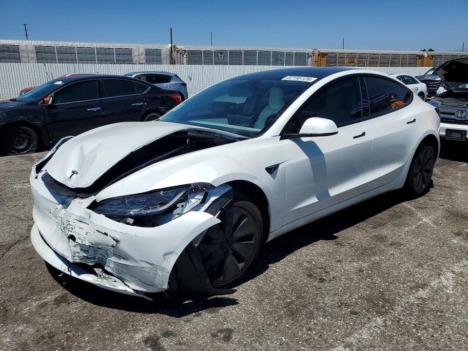 2026 Tesla Model 3 მანქანა იყიდება აუქციონზე, vin: 5YJ3E1EA1TF148203, აუქციონის ნომერი: 57195126