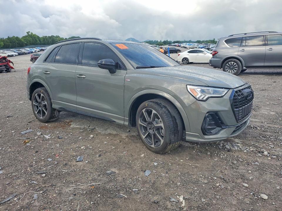 57441276 :رقم المزاد ، WA1EECF38S1083596 vin ، 2025 Audi Q3 مزاد بيع
